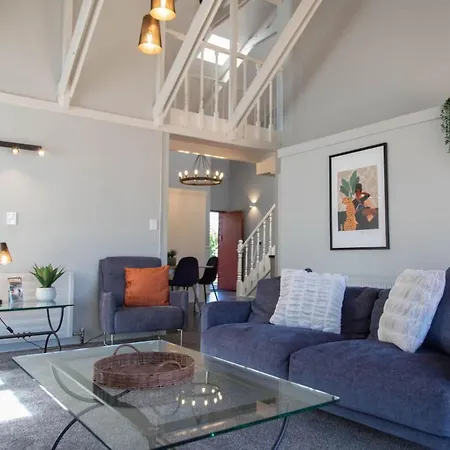 Hinemoa Haven Villa